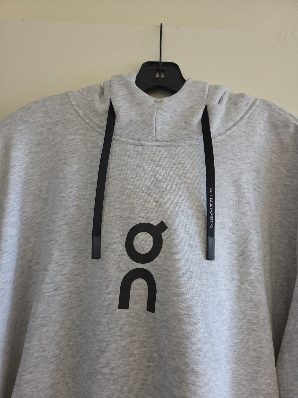 On Running Lightweight Grey Men's Hoodie Sweatshirt - Picture 2 of 4